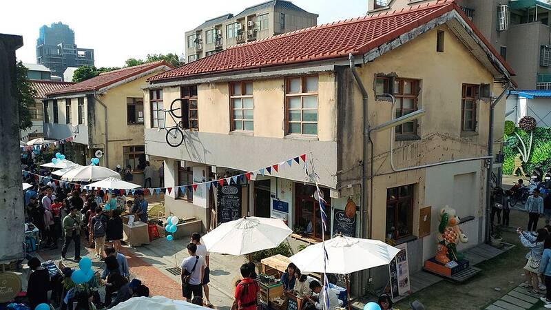 Shenji New Village: Street in Shenji New Village